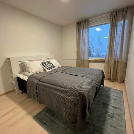 Ferienwohnung Ylimmaen Kerroksen Tilava Kolmio Jokinaekymaellae Rovaniemi Exterior foto